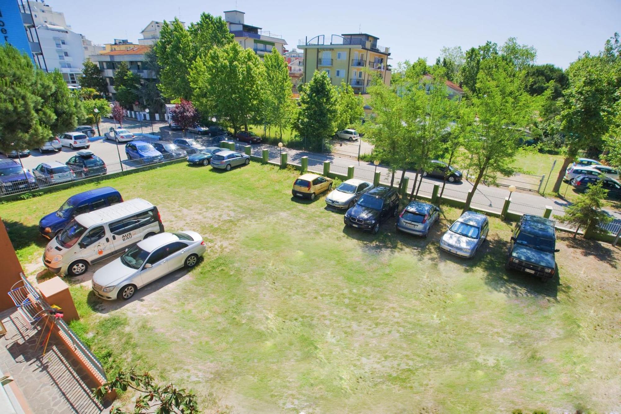 Hotel Etna - Nuova Gestione Romagnola All-Inclusive Spiaggia Parcheggio Riccione Exterior foto