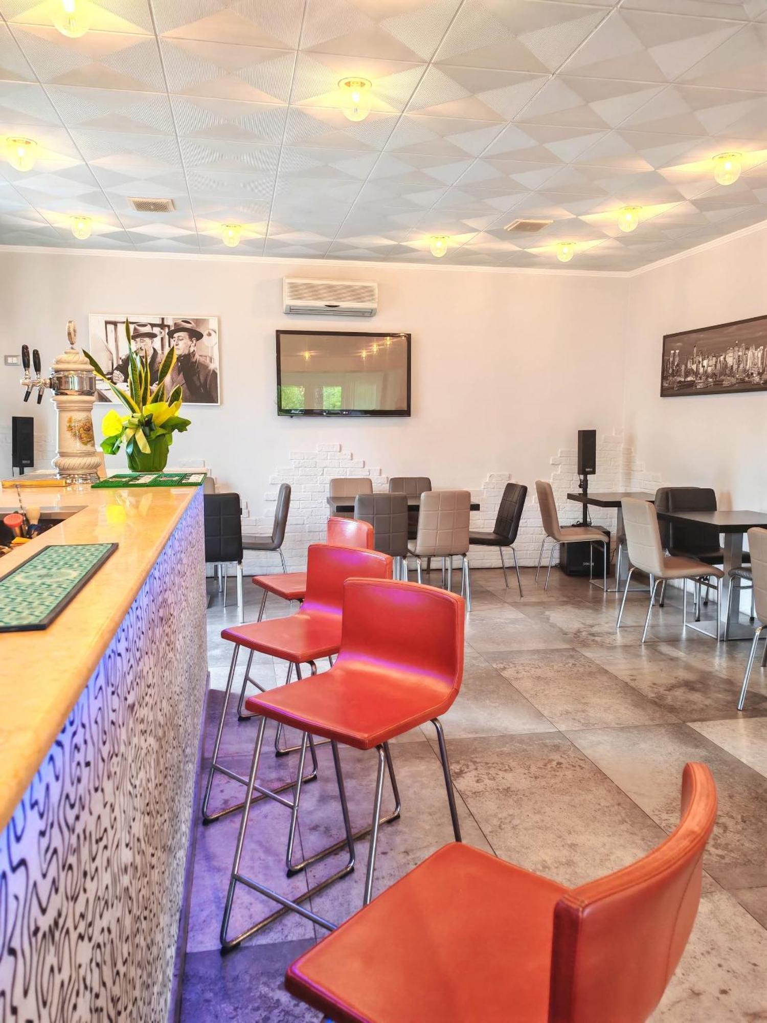 Hotel Etna - Nuova Gestione Romagnola All-Inclusive Spiaggia Parcheggio Riccione Exterior foto